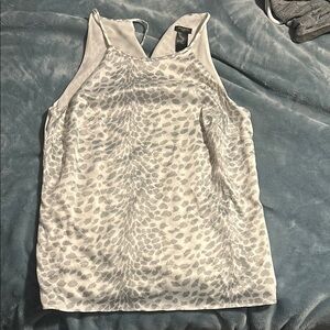 White Patterned V-Neck Sleeveless Tank Top
